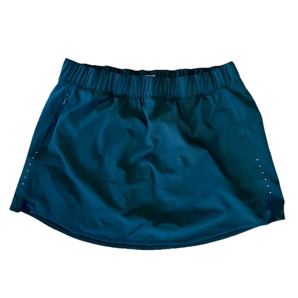 Quick-Dry Stretch Skort Women’s Size M Black Zipped Pocket Reflective Dots - Picture 1 of 8